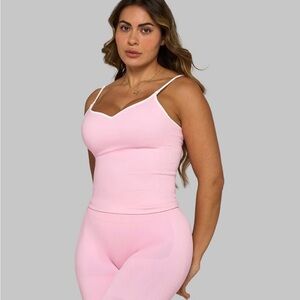 Thrivin Gym wear set! Best leggings for your bum